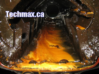 BMW X 5 intake full of sludge
BMW X 5 intake manifold inside after not frequent enough oil  changes
Keywords: BMW X